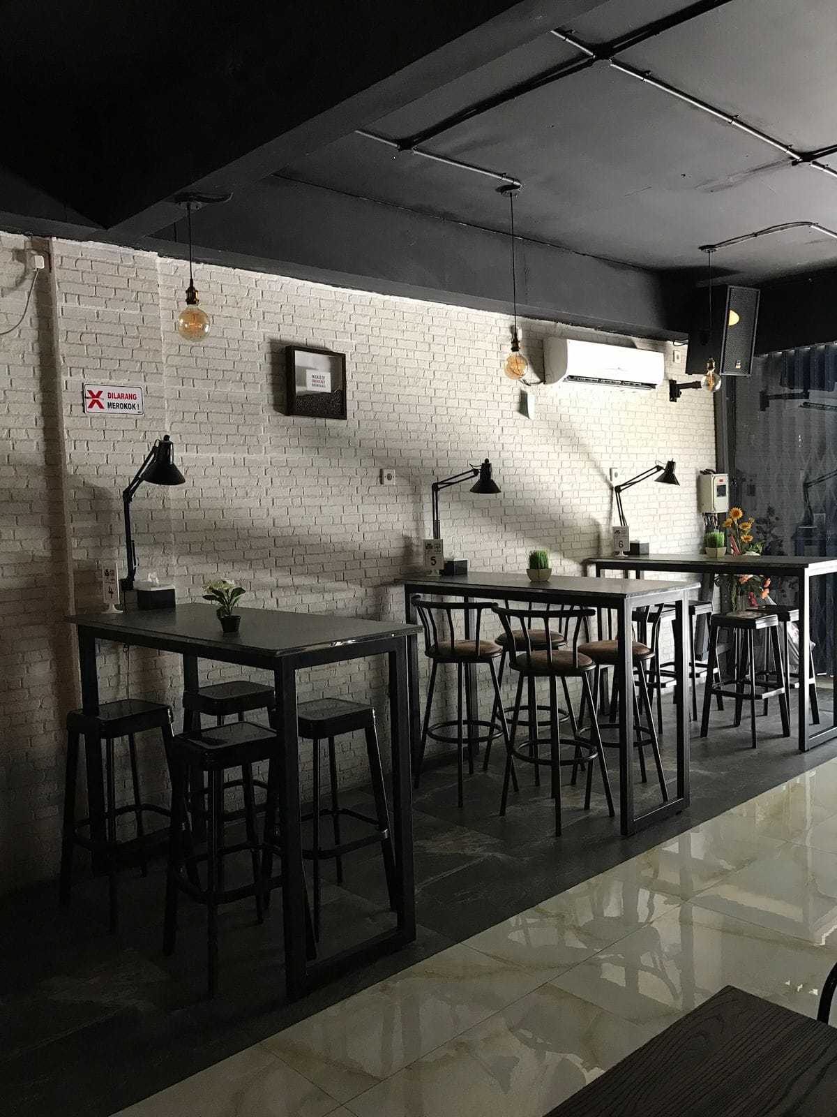 Disewakan Ruko Strategis Centro Avenue Jalan KH Mukmin Sidoarjo - Thumbnail 2