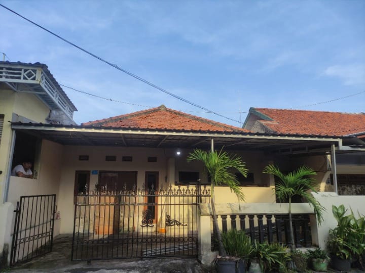 DIJUAL RUMAH LOKASI SURABAYA SELATAN - Image 1