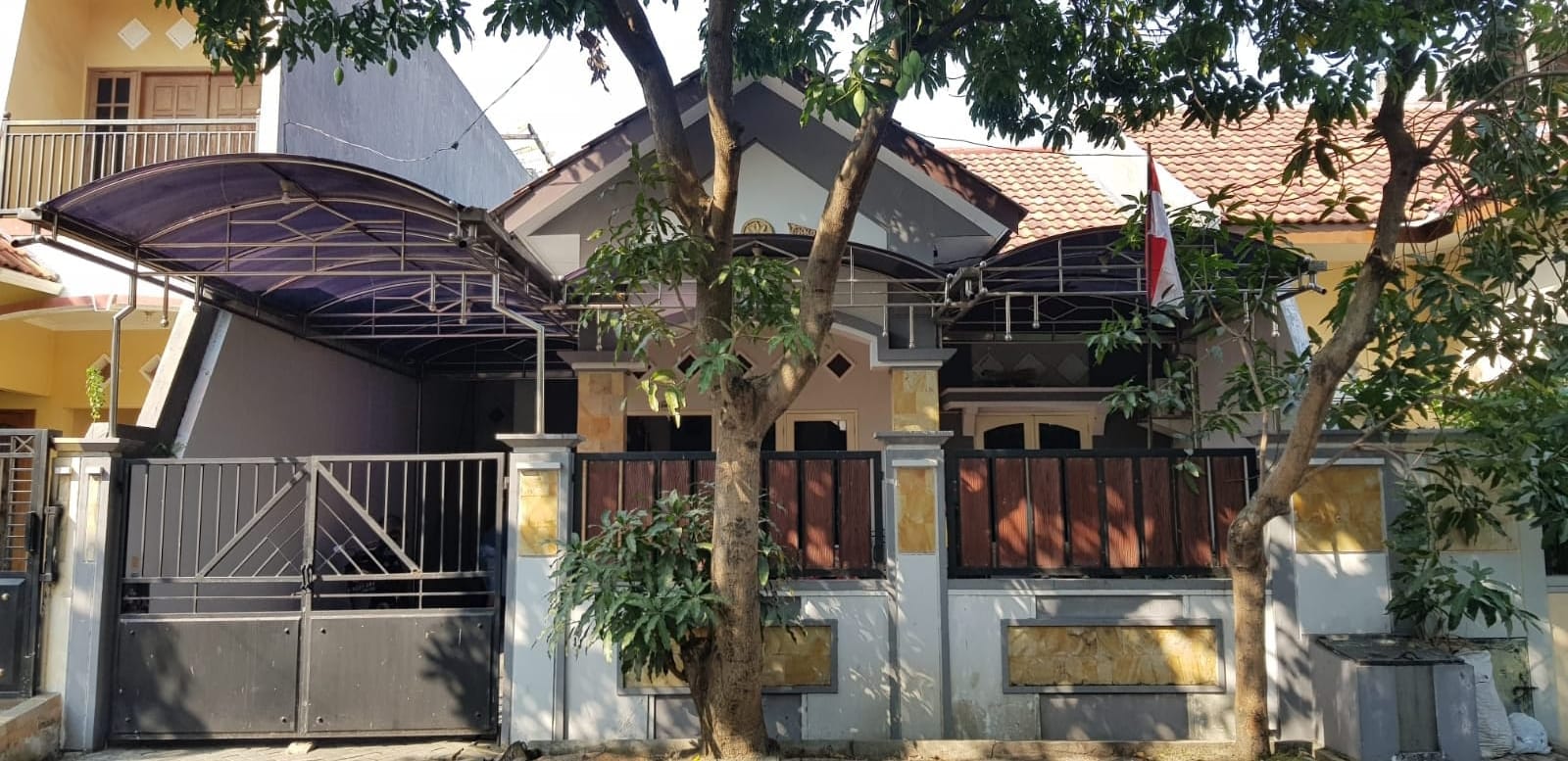 Dijual Rumah Bagus dan Nyaman Lokasi Sidoarjo - Image 1