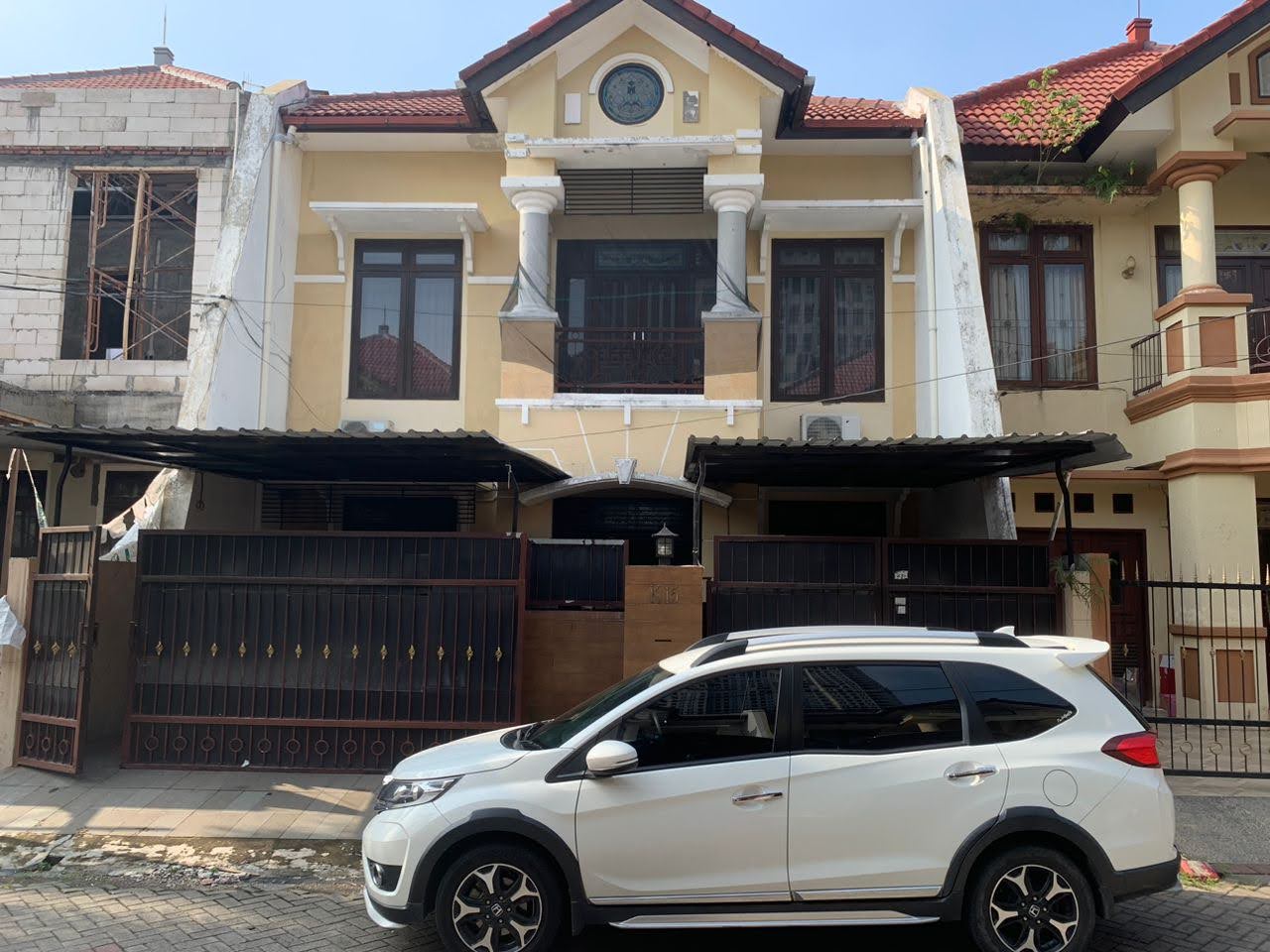 Dijual/Disewakan Rumah Siap Huni Full Furnish Graha Sampurna Indah Surabaya Barat - Image 1