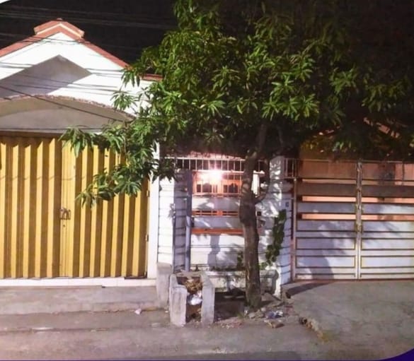 Dijual Rumah Lokasi Strategis di Surabaya Barat - Image 1