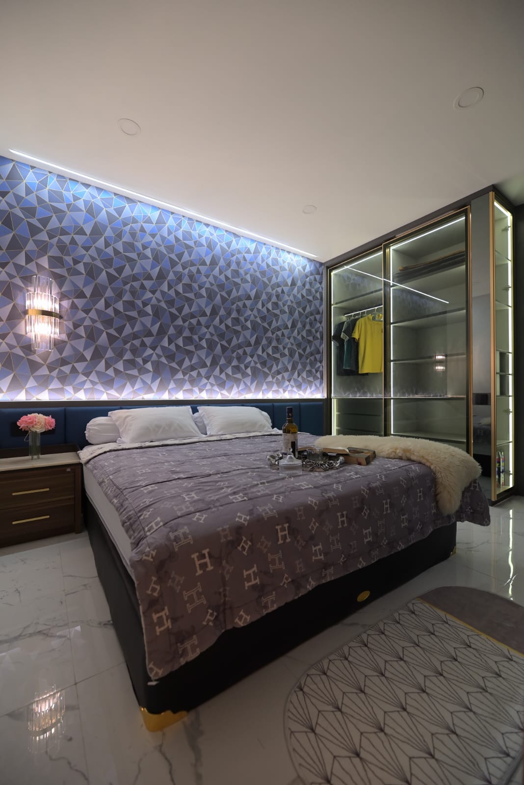 Disewakan Rumah Bagus Siap Huni di Northwest Hill Citraland Utara Surabaya Barat - Thumbnail 2