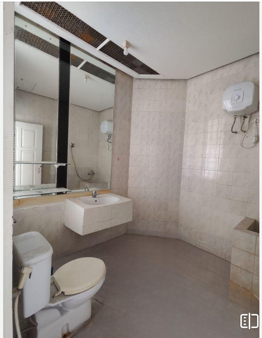 Disewakan Rumah di Kertajaya Indah Timur Wilayah Surabaya Timur - Thumbnail 2