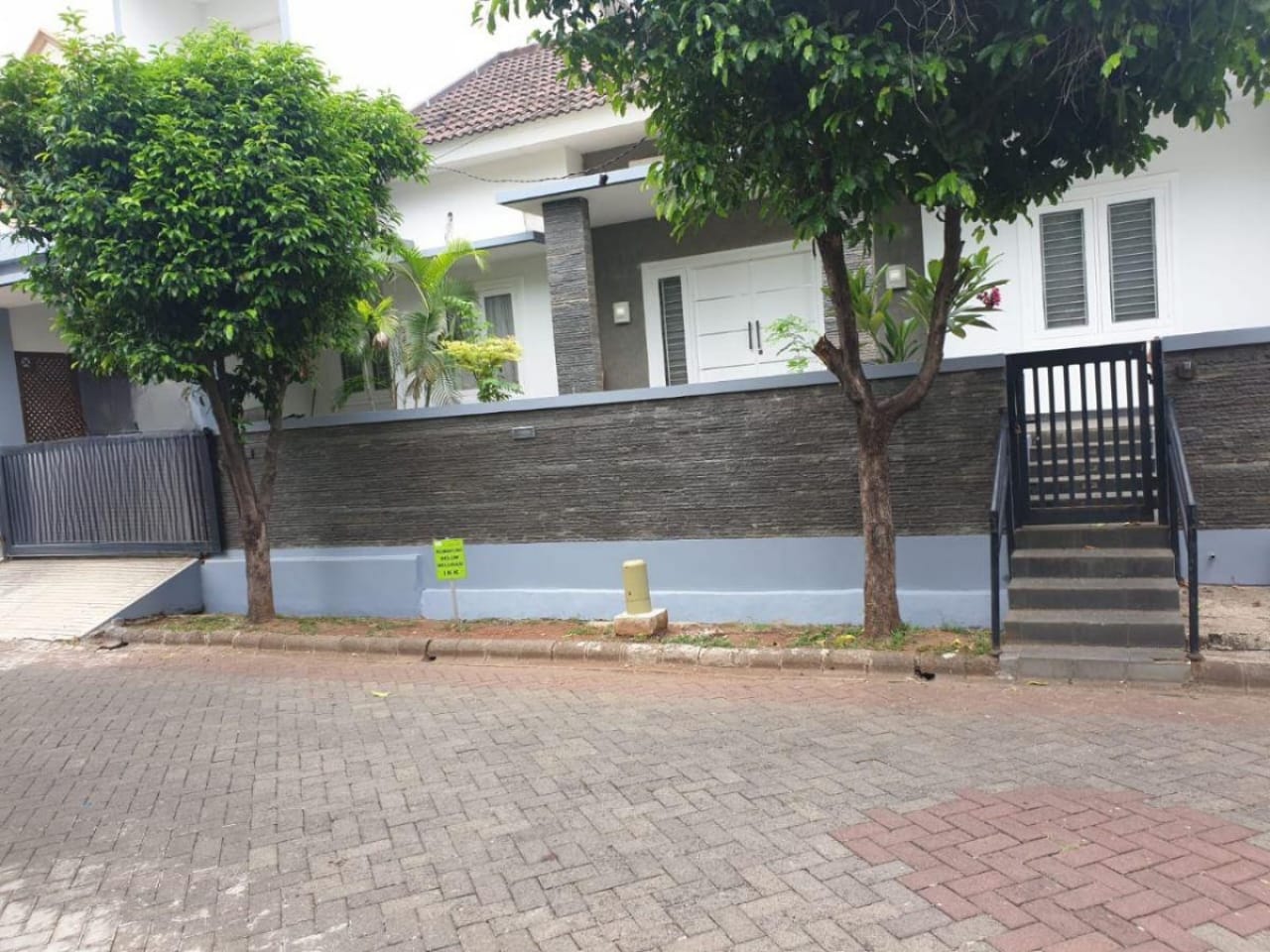 Dijual Rumah Di Perumahan Elit Kemang Pratama Bekasi - Image 1