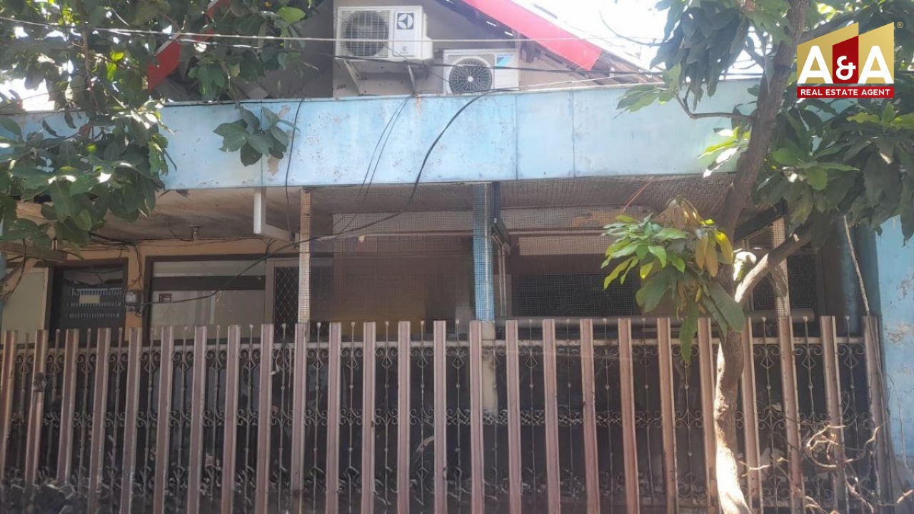 Dijual Cepat Rumah Strategis Tengah Kota Gubeng Kertajaya Surabaya Timur - Image 1