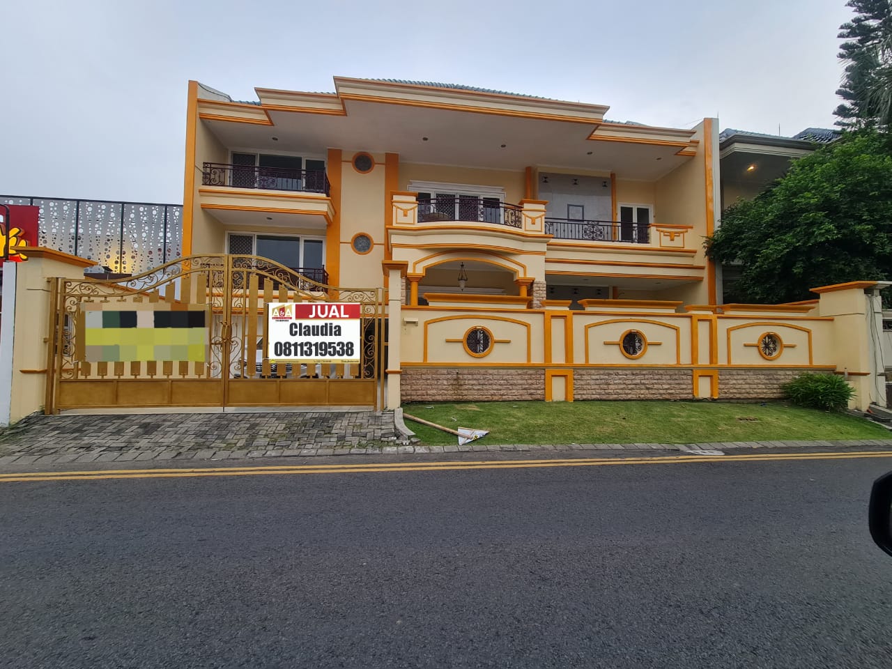 Dijual Rumah Citraland Utama Di Luar Cluster Raya Taman Gapura Surabaya - Image 1