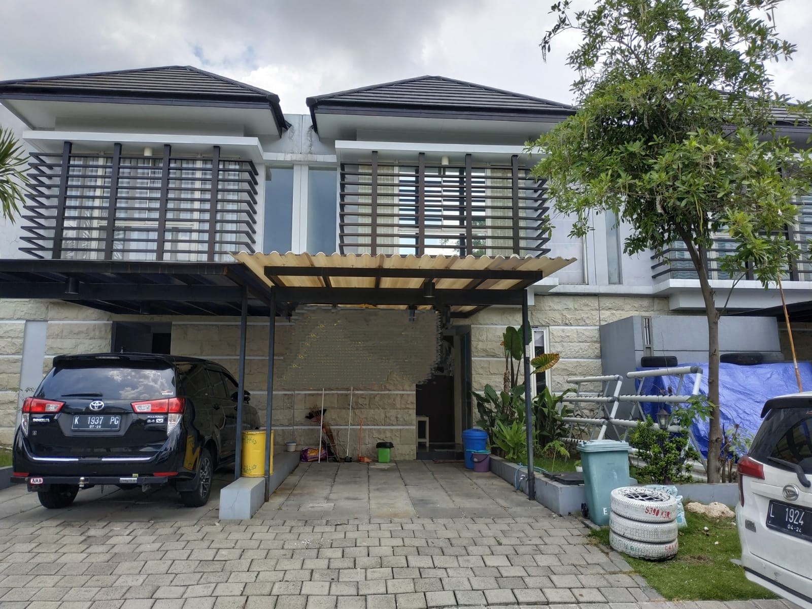 Disewakan Rumah Siap Huni di Surabaya Barat - Image 1