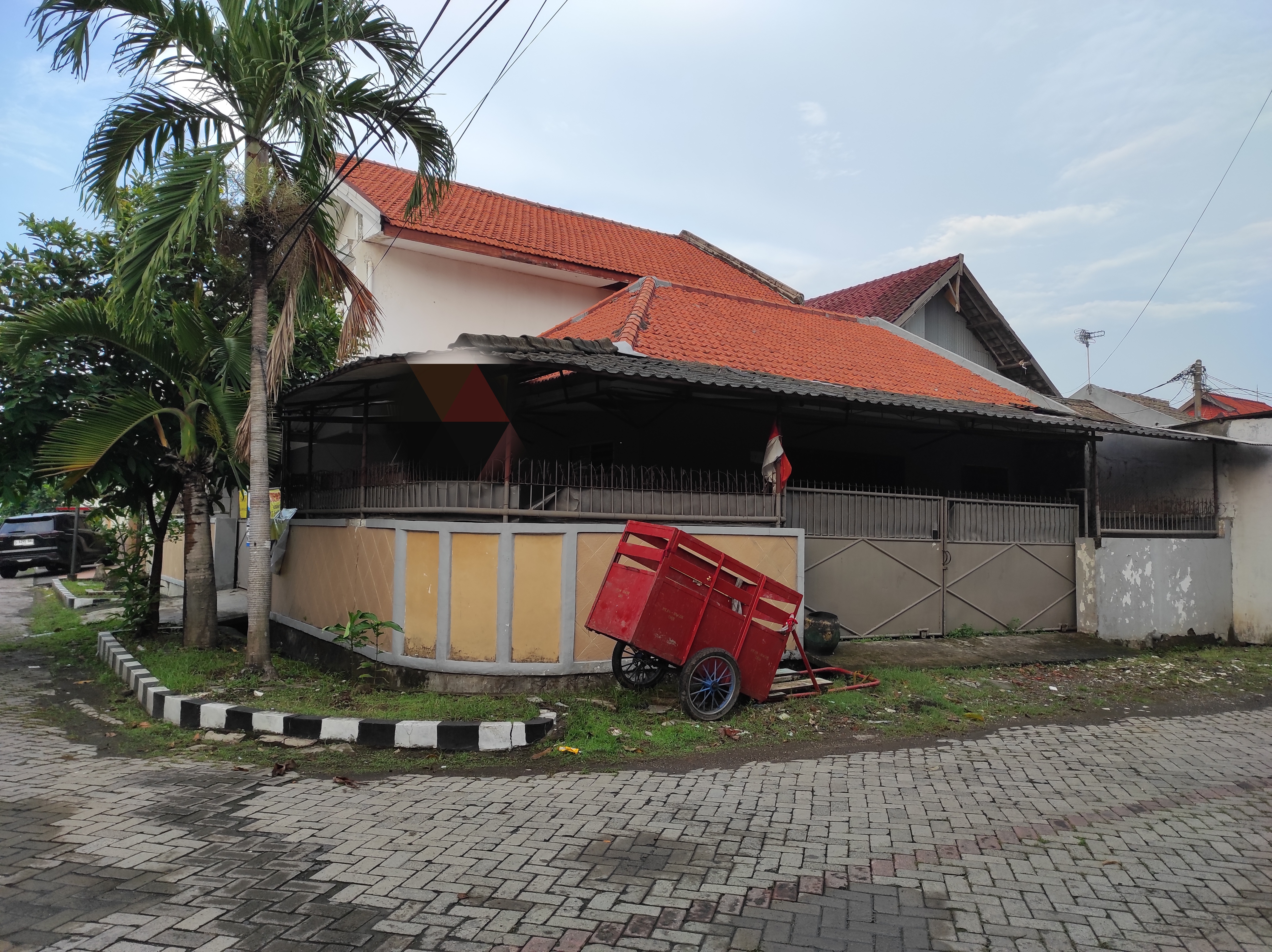Rumah Disewakan Dukuh Kupang Barat - Image 1