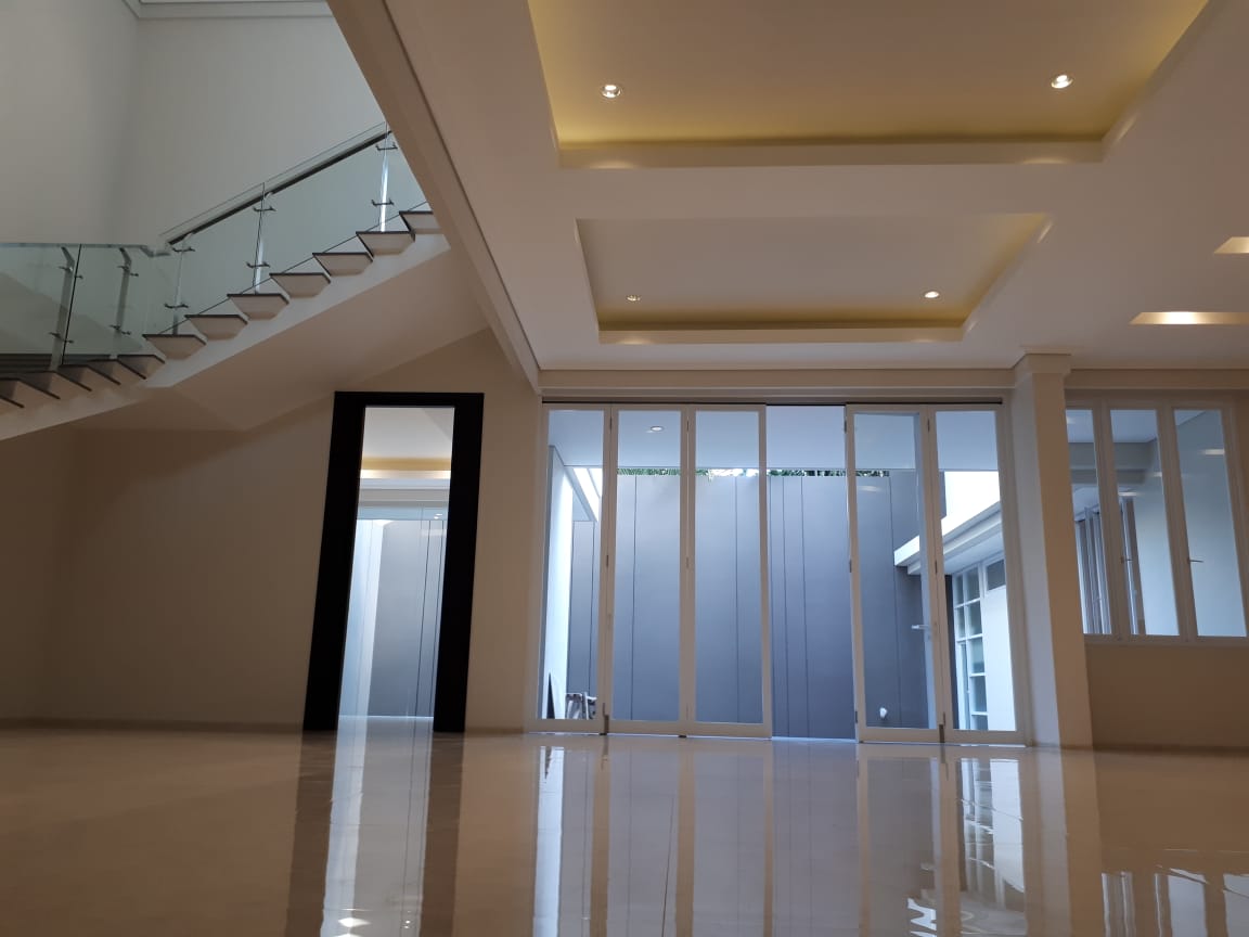 Dijual Rumah Mewah Minimalis Di Araya Surabaya - Image 1