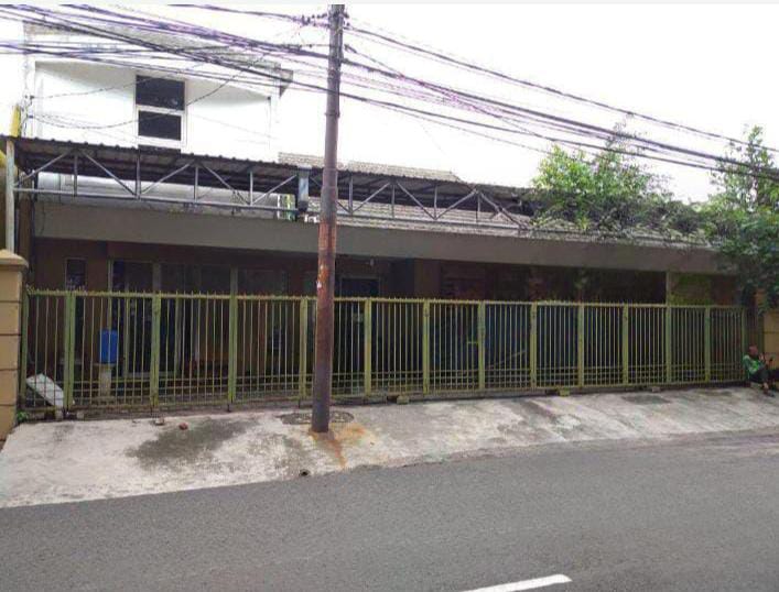 Disewakan Rumah Lokasi Strategis Di Rungkut Asri Tengah Surabaya Timur - Image 1