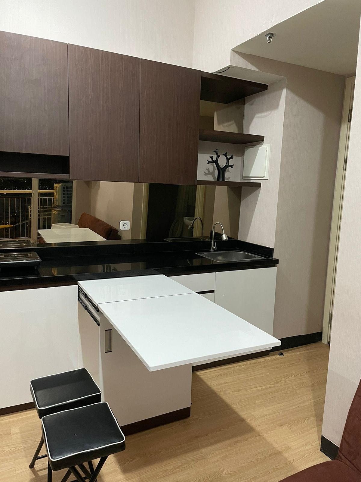 Disewakan apartemen AMOR lt. 35 - Image 1