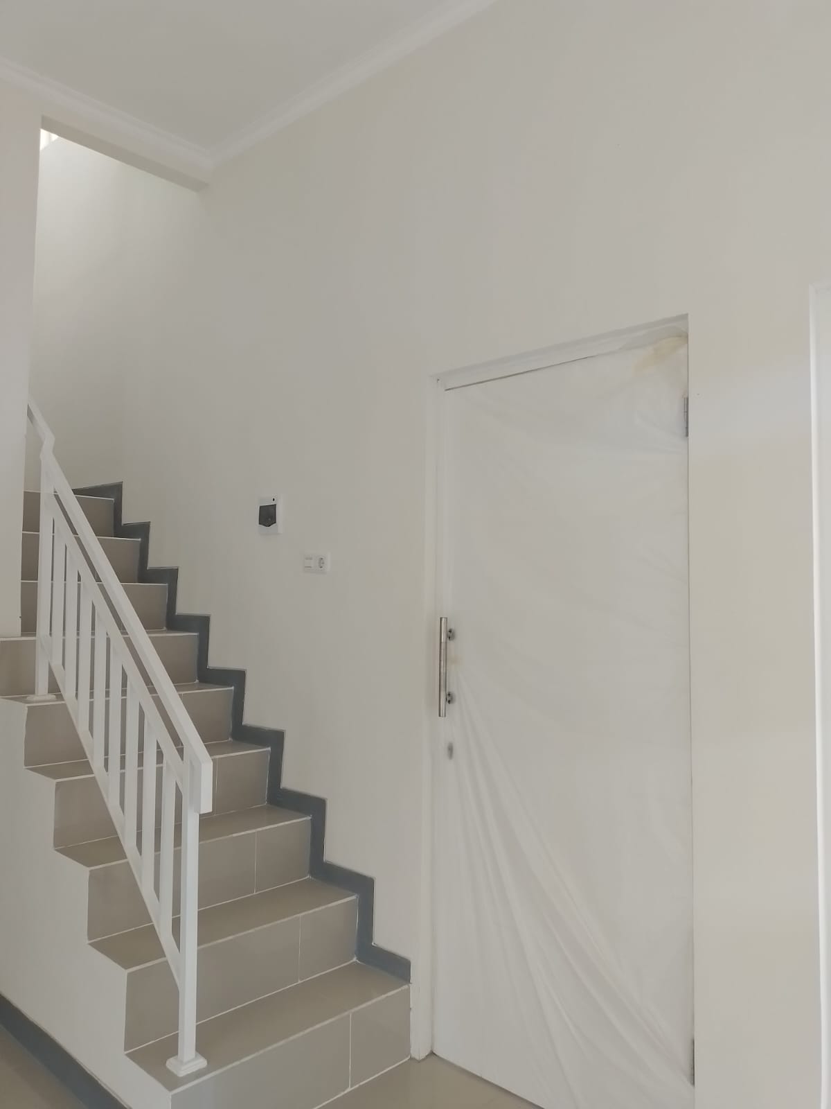 Dijual Rumah Mewah Newton Park Sidoarjo - Thumbnail 4