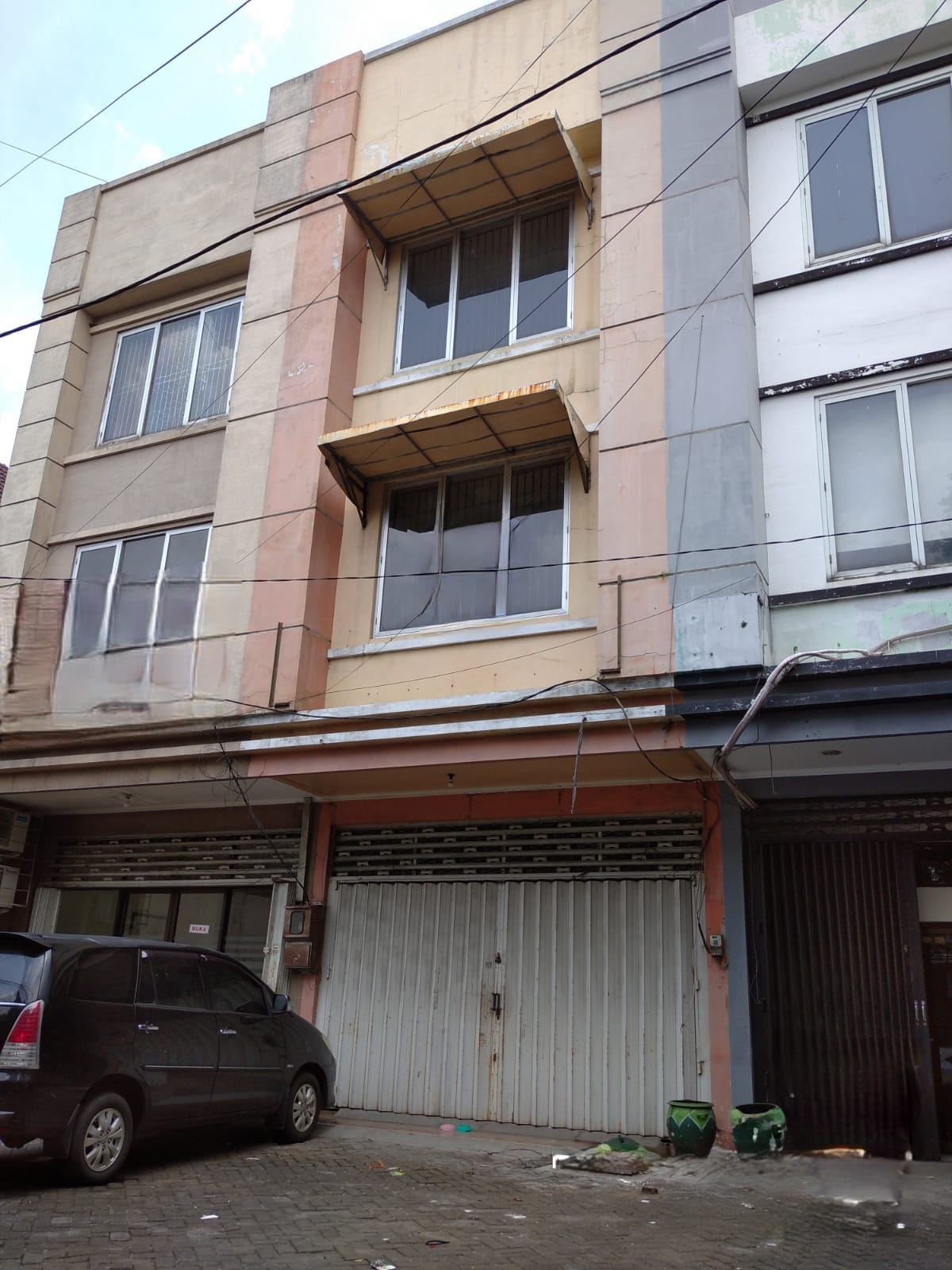 Disewakan Ruko Raya Kupang Jaya Hadap Jalan Surabaya Barat - Image 1