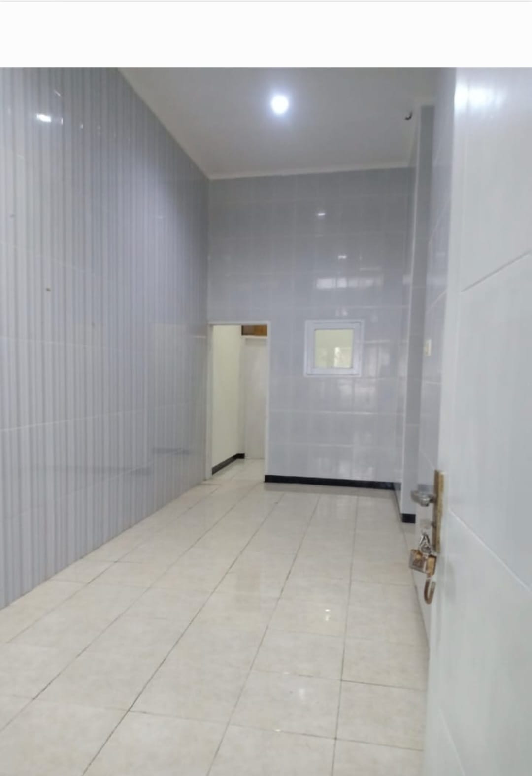 Disewakan Rumah Gunung Anyar Emas Surabaya Timur - Thumbnail 2