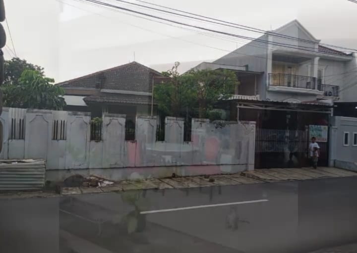 DIJUAL RUMAH LOKASI JAKARTA SELATAN - Image 1