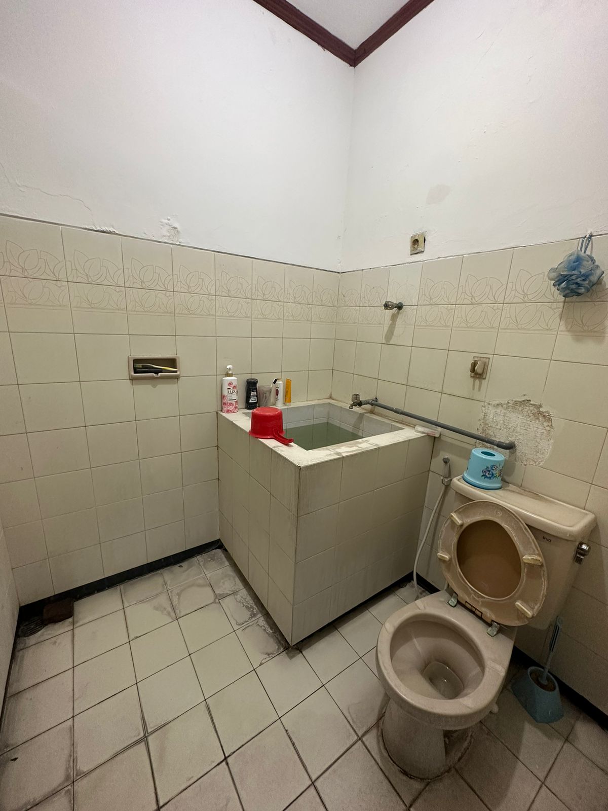 Disewakan Rumah Siap Huni dan Strategis di Manyar Tirtoyoso Surabaya Timur - Thumbnail 2