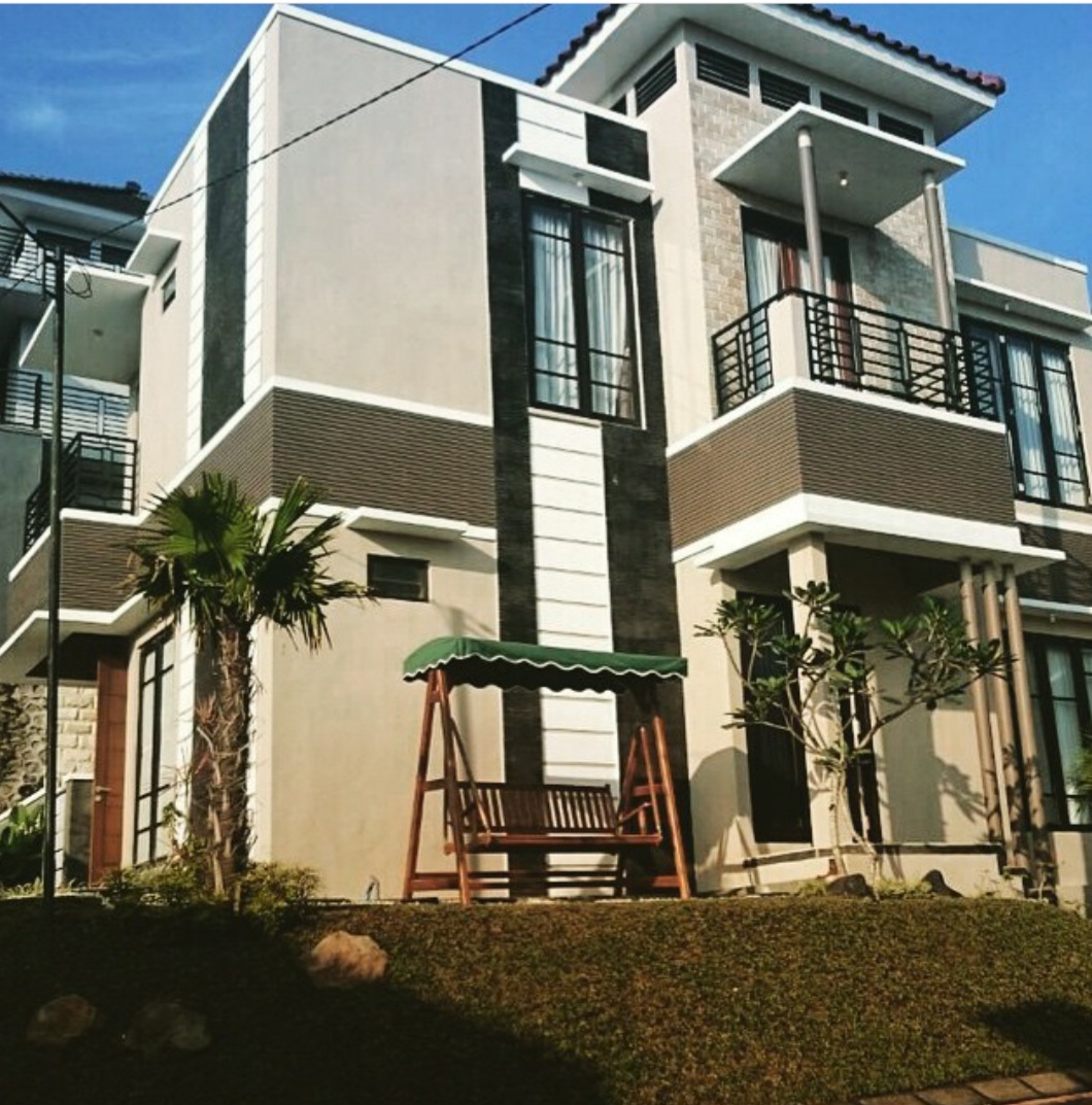 DIJUAL VILLA/RUMAH LOKASI KUSUMA PINUS BATU - Image 1