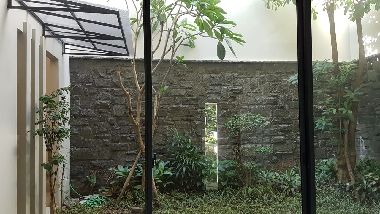 Disewakan Rumah Graha Family Wilayah Surabaya Selatan - Thumbnail 3