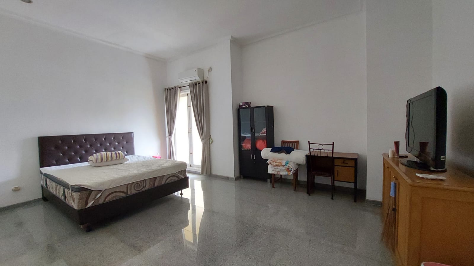 Dijual / Disewakan Rumah Taman Gapura Citraland Surabaya Barat Sangat Strategis Belakang G Walk - Image 1