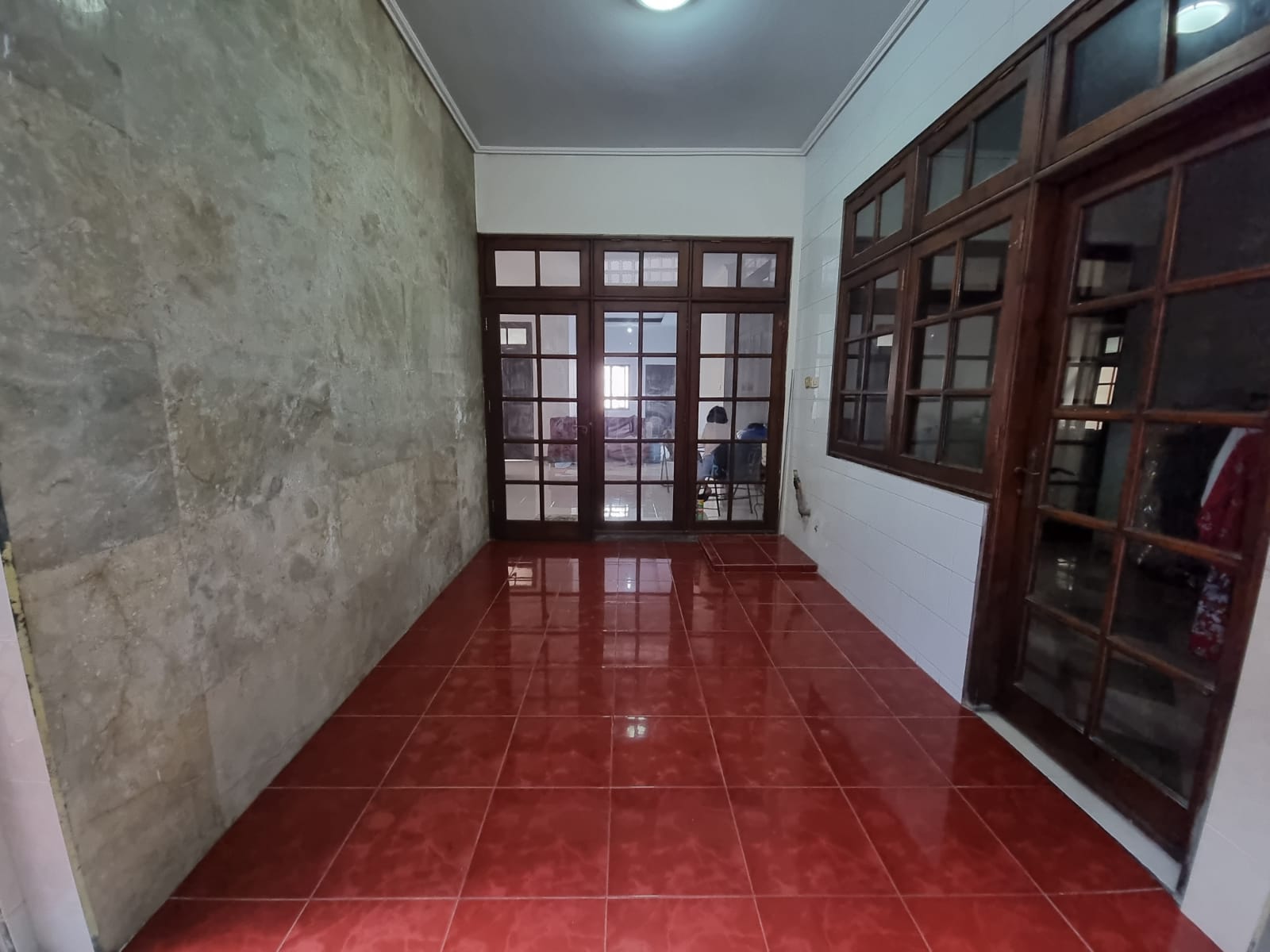 Dijual/disewakan Rumah Siap Huni dan Nyaman Dukuh Kupang Surabaya Barat - Thumbnail 3