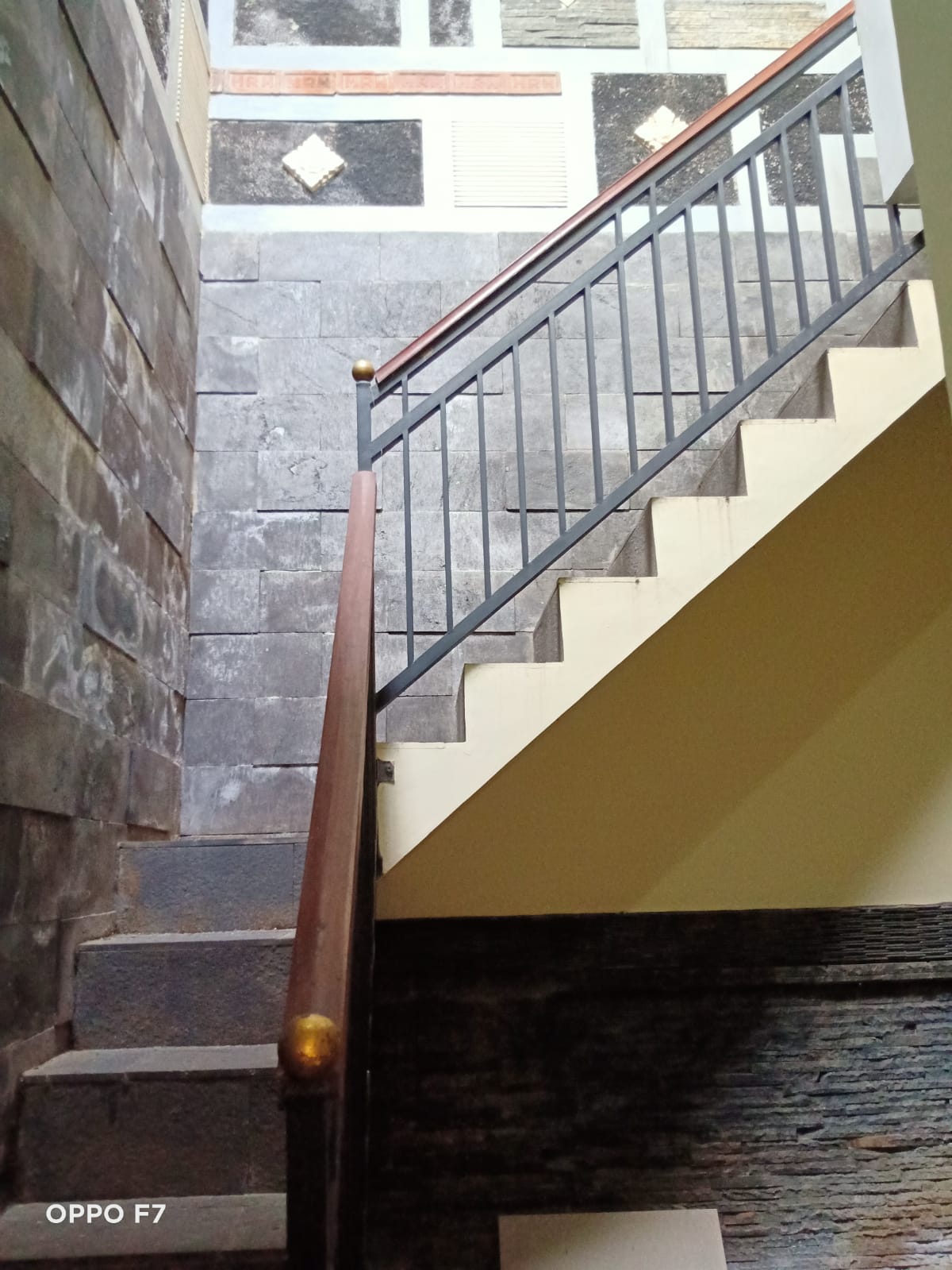 Dijual Rumah Minimalis di Puri Indah Sidoarjo - Thumbnail 2