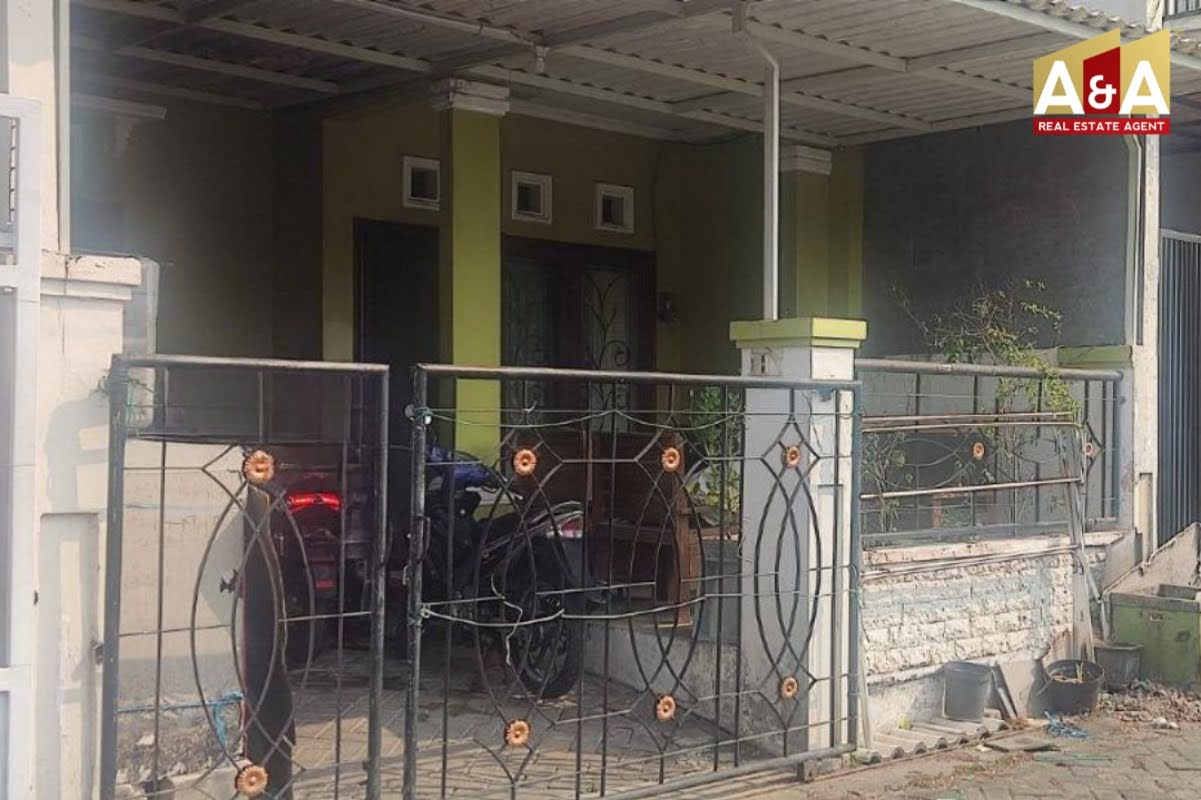 Dijual Rumah Strategis Raya Nusantara Tropodo Sidoarjo - Image 1
