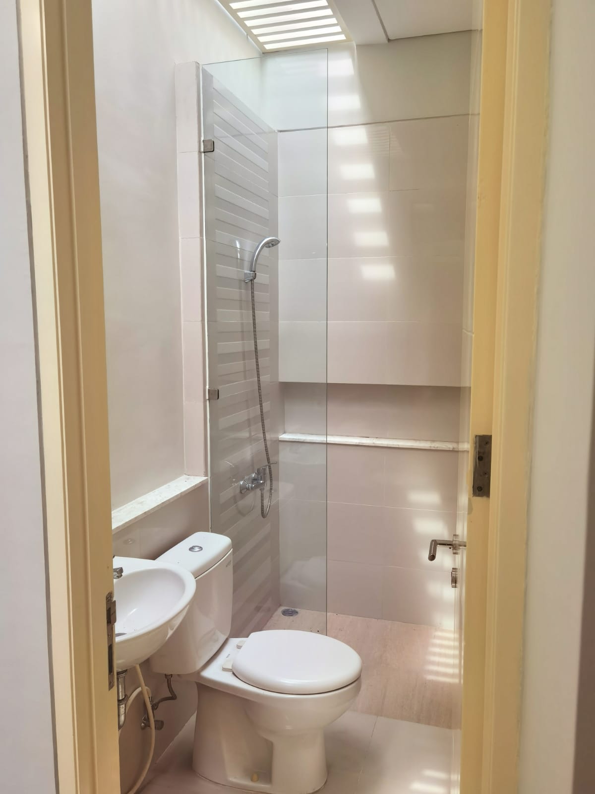 Dijual Rumah Wisata Bukit Mas 2 Notredame Surabaya Barat - Thumbnail 3