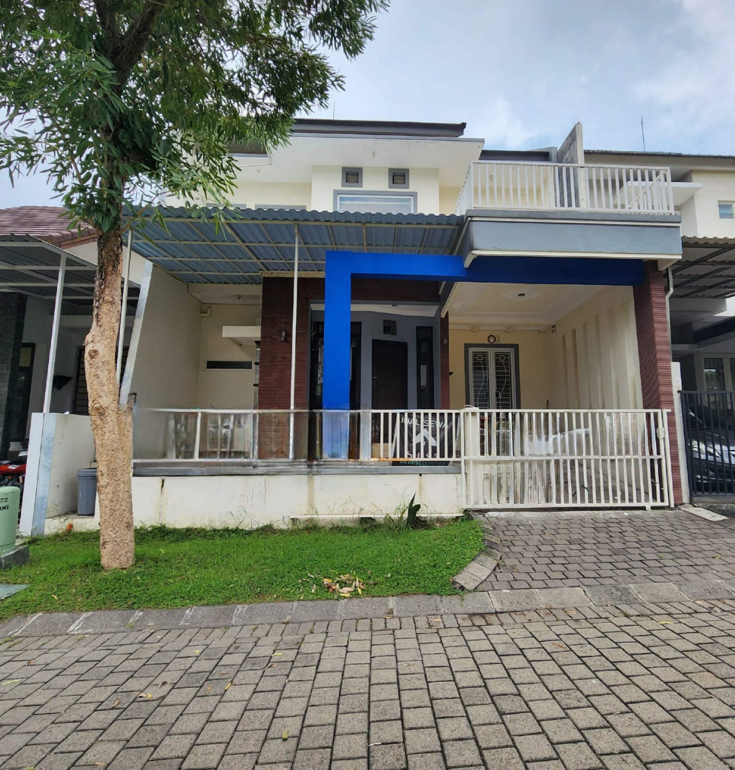 Dijual Rumah Woodland Citraland Dekat Pasar Surabaya Barat - Image 1
