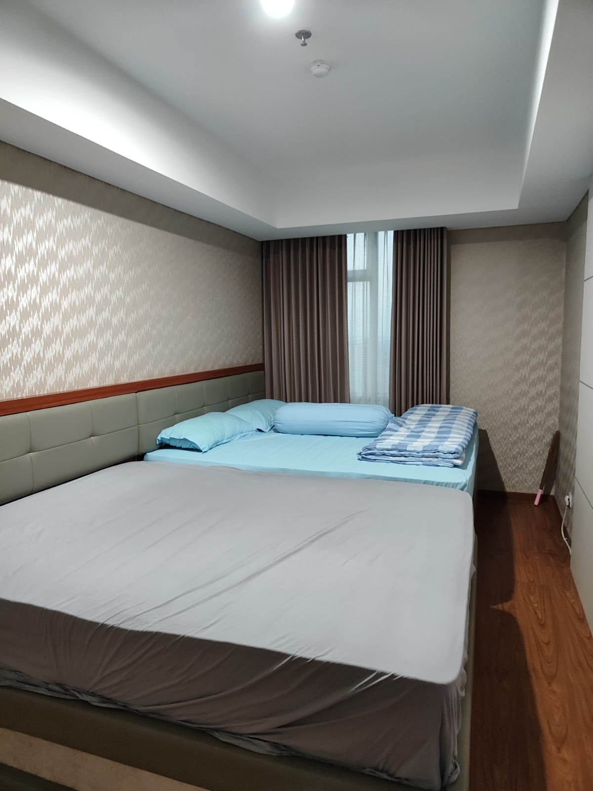 Disewakan Cepat Apartemen Mewah Grand Sungkono Surabaya Barat - Image 1