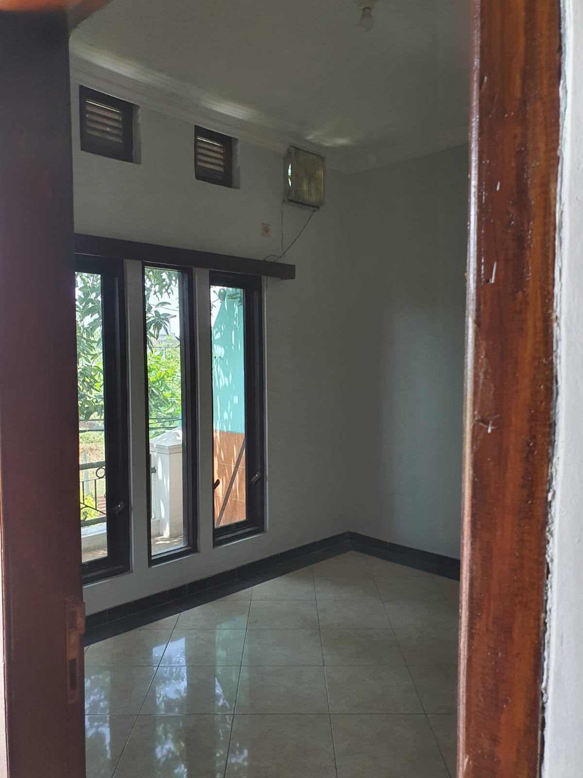 Dijual Rumah Bagus Graha Kuncara Sidoarjo - Thumbnail 3