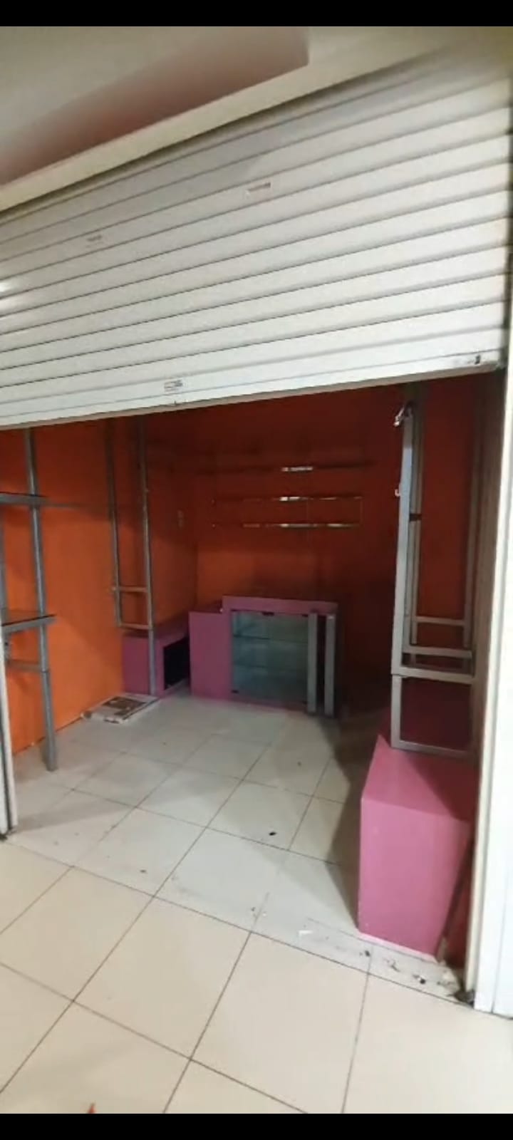 Dijual Stand Mall Cocok Untuk Usaha di Royal Plaza Surabaya Selatan - Image 1