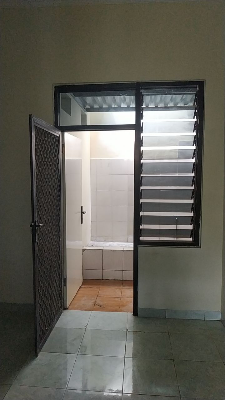 Dijual Rumah Lokasi Strategis Permata Safira Regency Surabaya Barat - Thumbnail 4