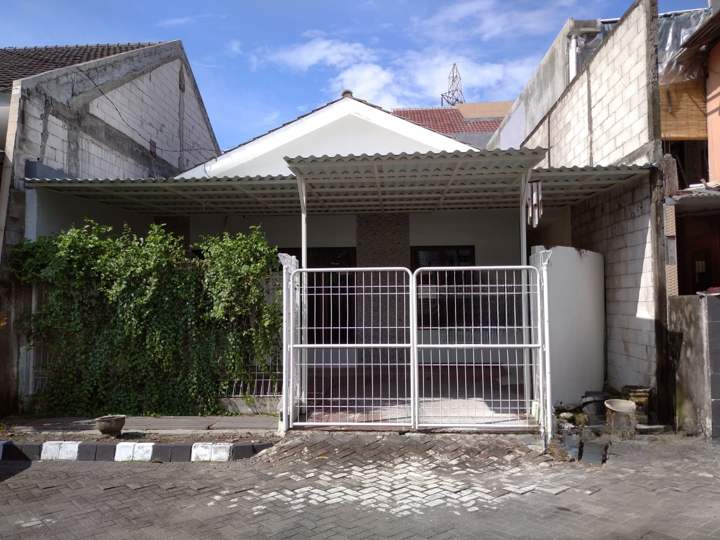 Dijual Rumah Lokasi Strategis Permata Safira Regency Surabaya Barat - Image 1