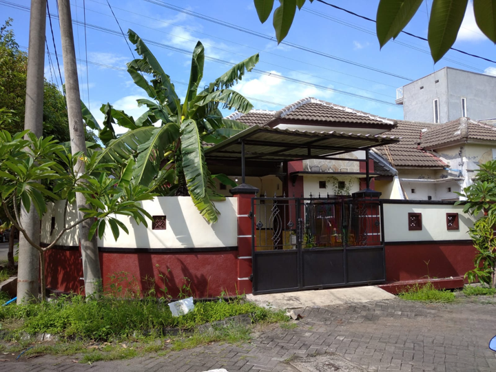 Dijual Rumah Lokasi Strategis Permata Safira Regency Surabaya Barat - Image 1