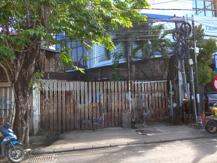 Rumah Dijual Cocok Untuk Usaha Jalan Diponegoro Surabaya Pusat - Image 1