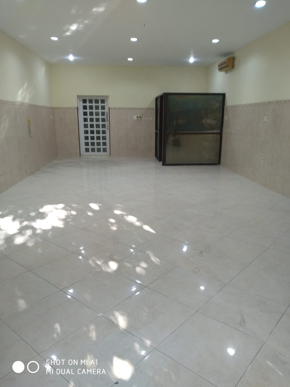 Ruko Dijual Lokasi Strategis Cocok Untuk Usaha Kedung Doro Surabaya Pusat - Thumbnail 3