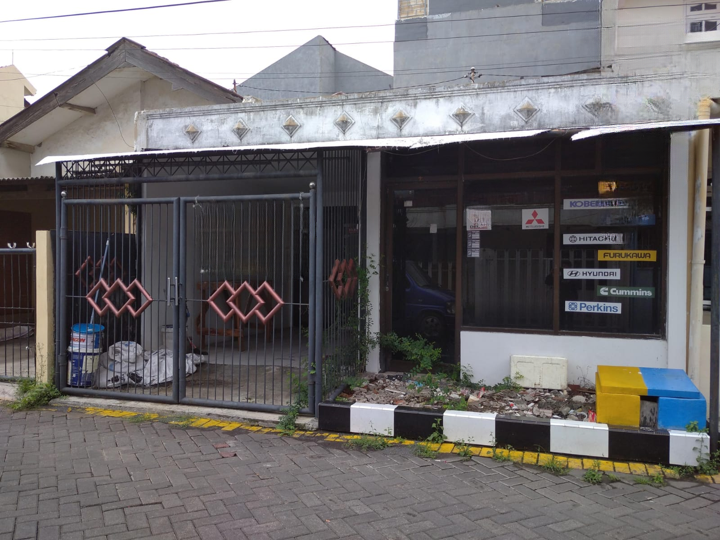 Dijual Rumah Lokasi Strategis Mulyosari Tengah Surabaya Timur - Image 1