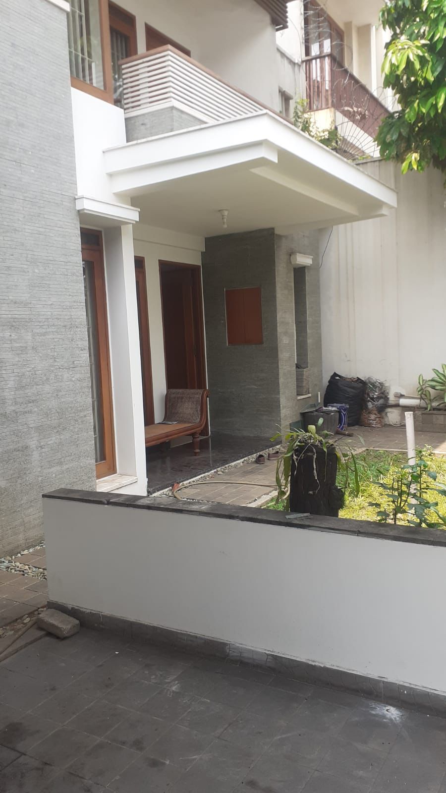 Dijual Rumah Siap Huni Wilayah Kebayoran Baru Jakarta Selatan - Image 1