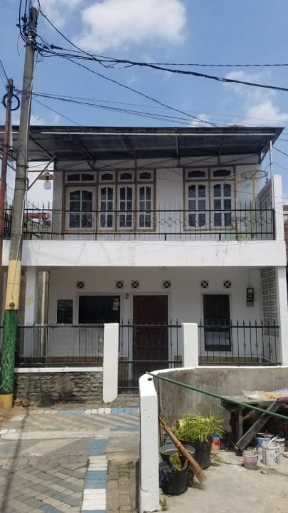 Dijual Rumah Bagus 2 Lantai Lokasi Belimbing Malang - Image 1