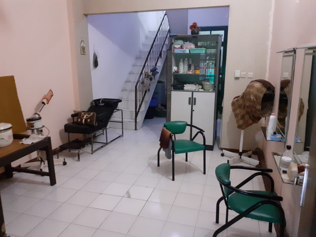 Dijual Rumah Siap Huni dan Strategis di Rungkut Menanggal Wilayah Surabaya Timur - Thumbnail 2