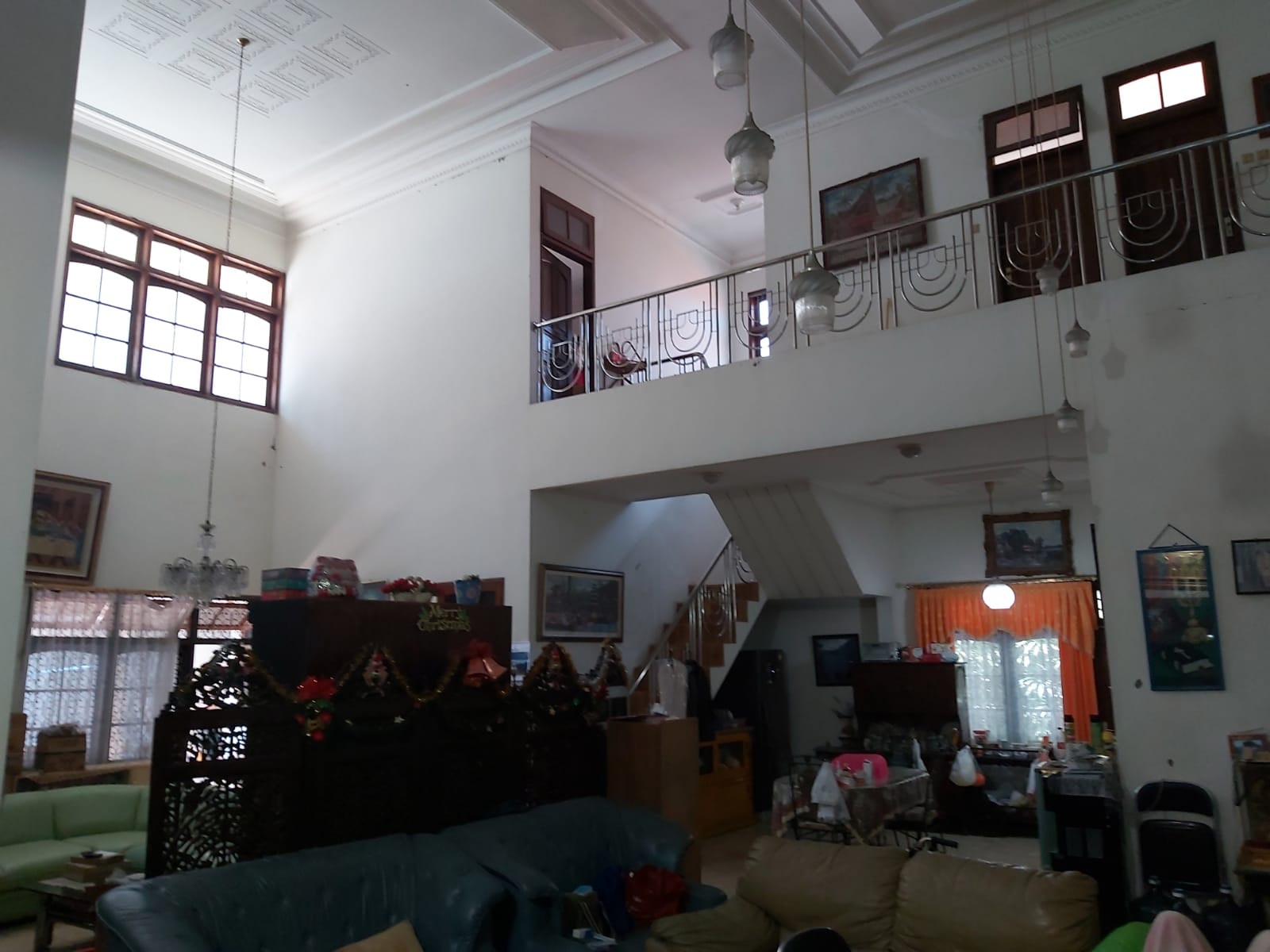 Dijual Rumah Sertifikat Hak Milik Dengan Lokasi Strategis Di Jl Manyar Kartika Surabaya - Thumbnail 4