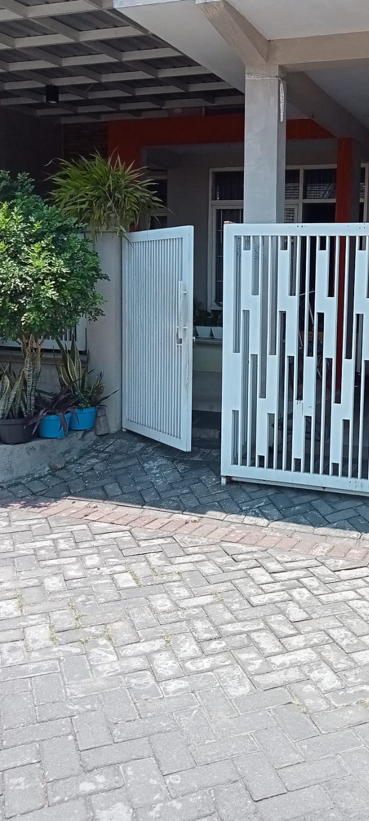 Dijual Rumah Strategis Grand Royal Regency Sidoarjo - Thumbnail 2