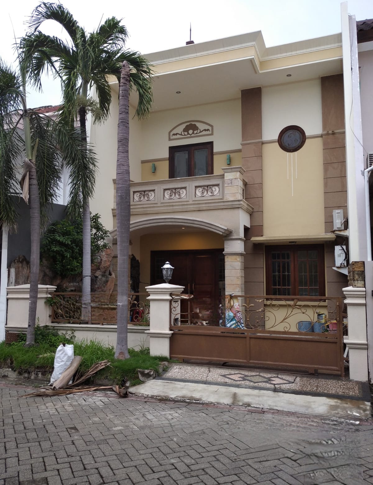 Dijual Rumah Terawat di Taman Mutiara Pakuwon City Surabaya Timur - Thumbnail 2