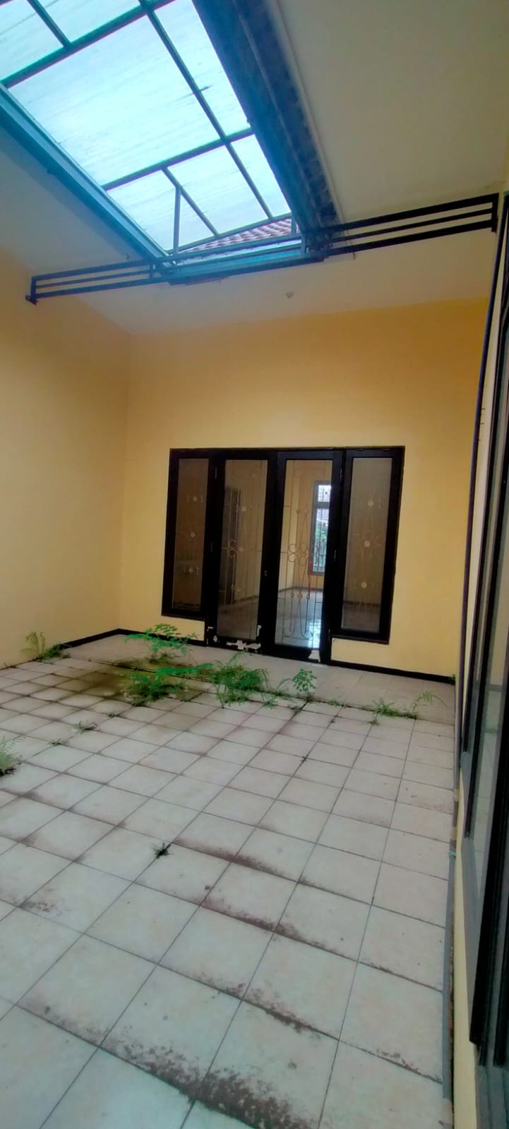 Dijual/Disewakan Rumah Bagus Palm Spring Regency Wilayah Surabaya Selatan - Thumbnail 4