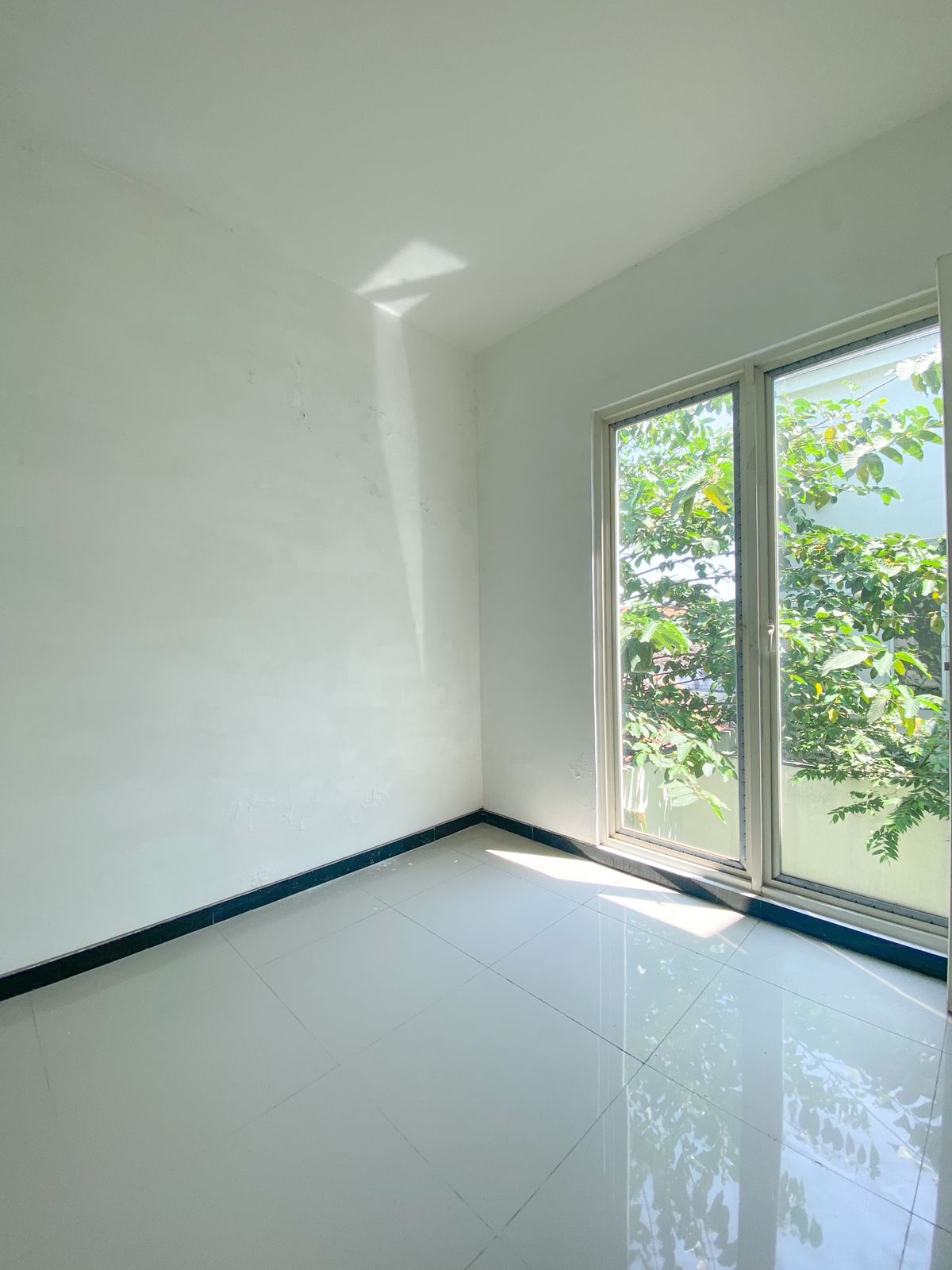 Dijual Rumah Siap Huni Diamond Park Sidoarjo - Thumbnail 3