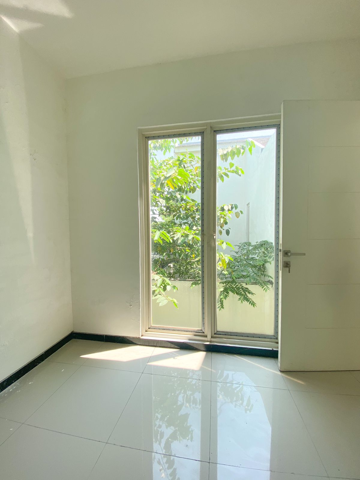 Dijual Rumah Siap Huni Diamond Park Sidoarjo - Thumbnail 4