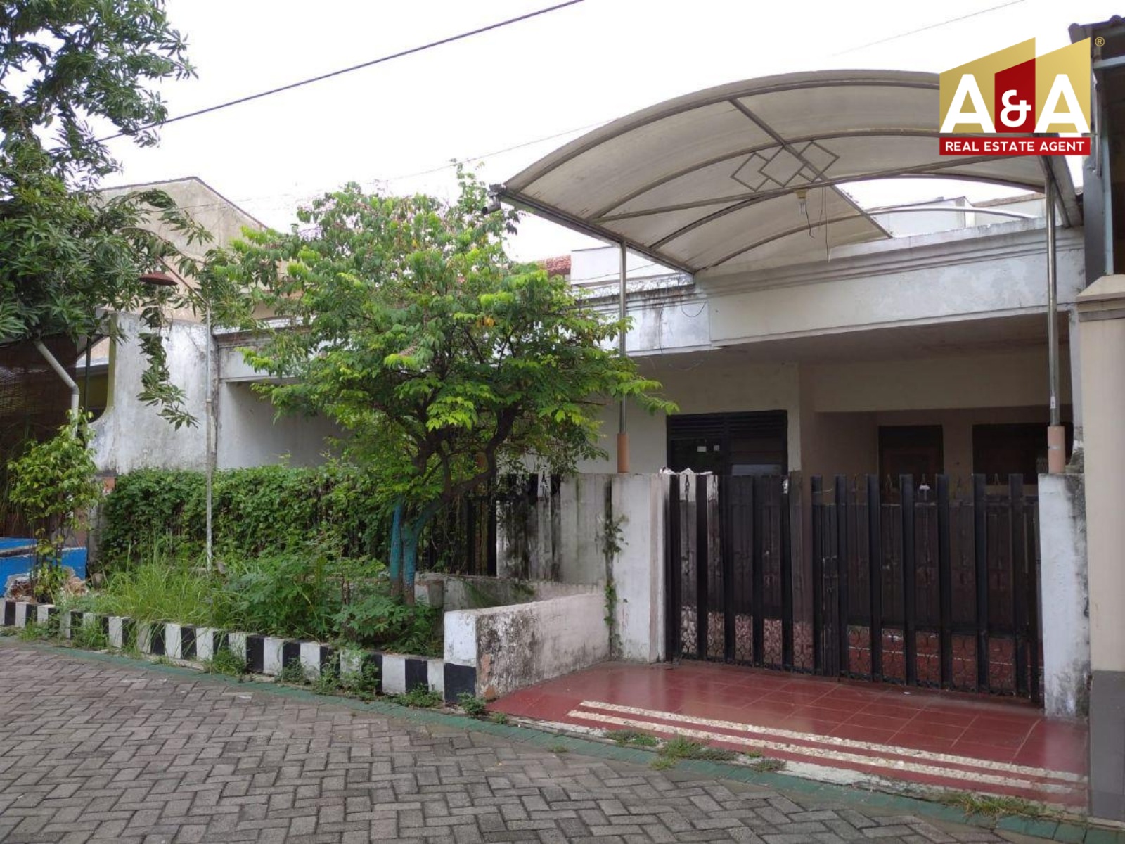 Dijual Rumah Lokasi Strategis Rungkut Menanggal Surabaya Timur - Image 1