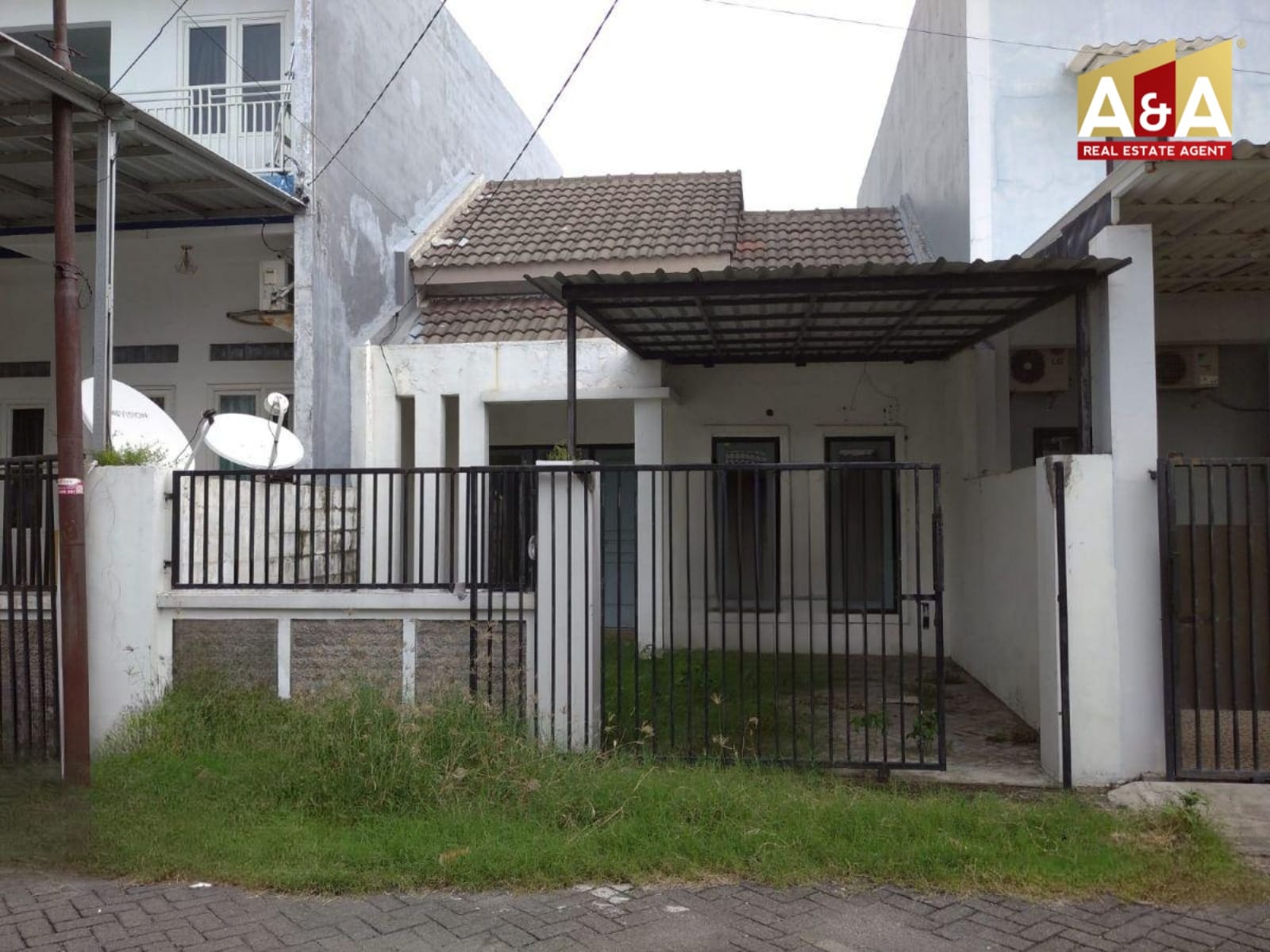 Dijual/disewakan Rumah Siap Huni Lokasi Strategis Puri Citra Rungkut Surabaya Timur - Thumbnail 2