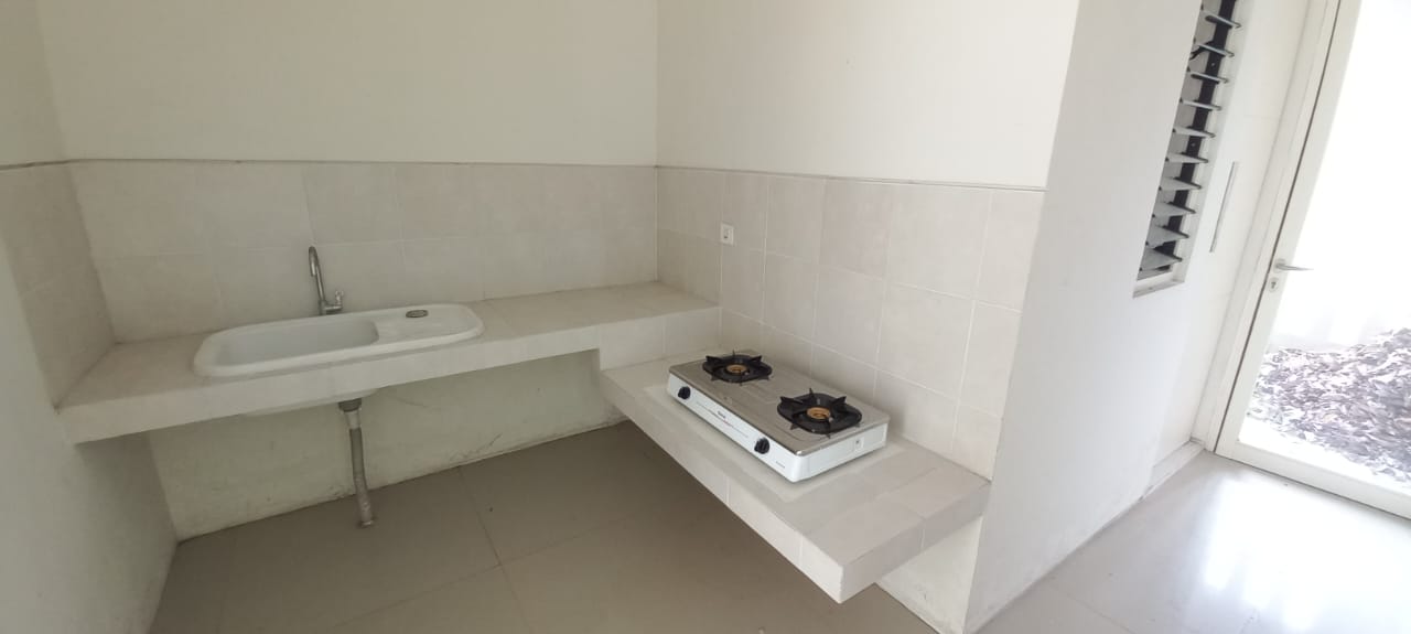 Disewakan Rumah Bagus Citraland Surabaya Barat - Thumbnail 3