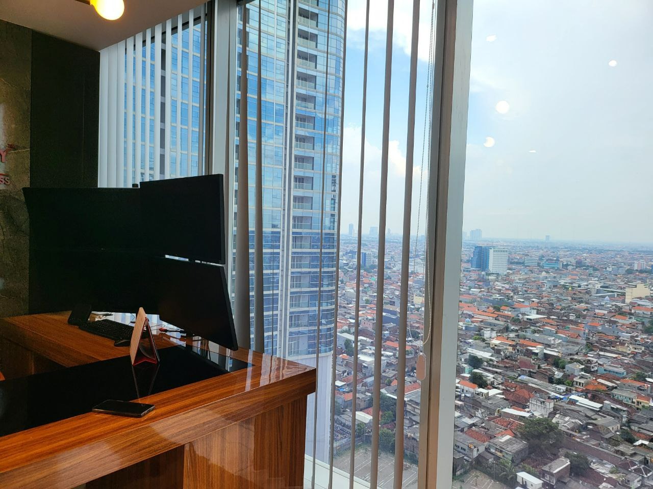 Dijual Office Building Pakuwon Tower Wilayah Surabaya Pusat - Thumbnail 3